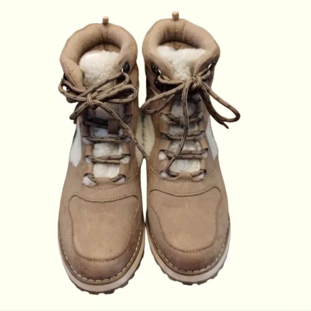 OLD NAVY Water-repellent Hiking Boots Faux Suede 9 Women's Footwear